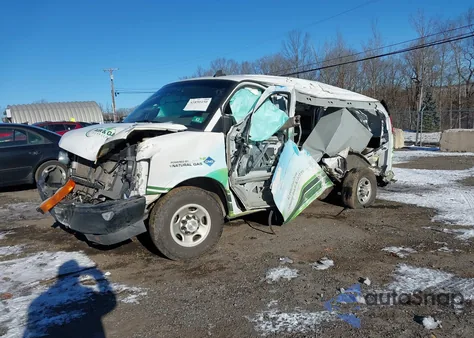 2017 Chevrolet Express 2500 Work Van из США, поврежденный, VIN 1GCWGAFF8H1137877